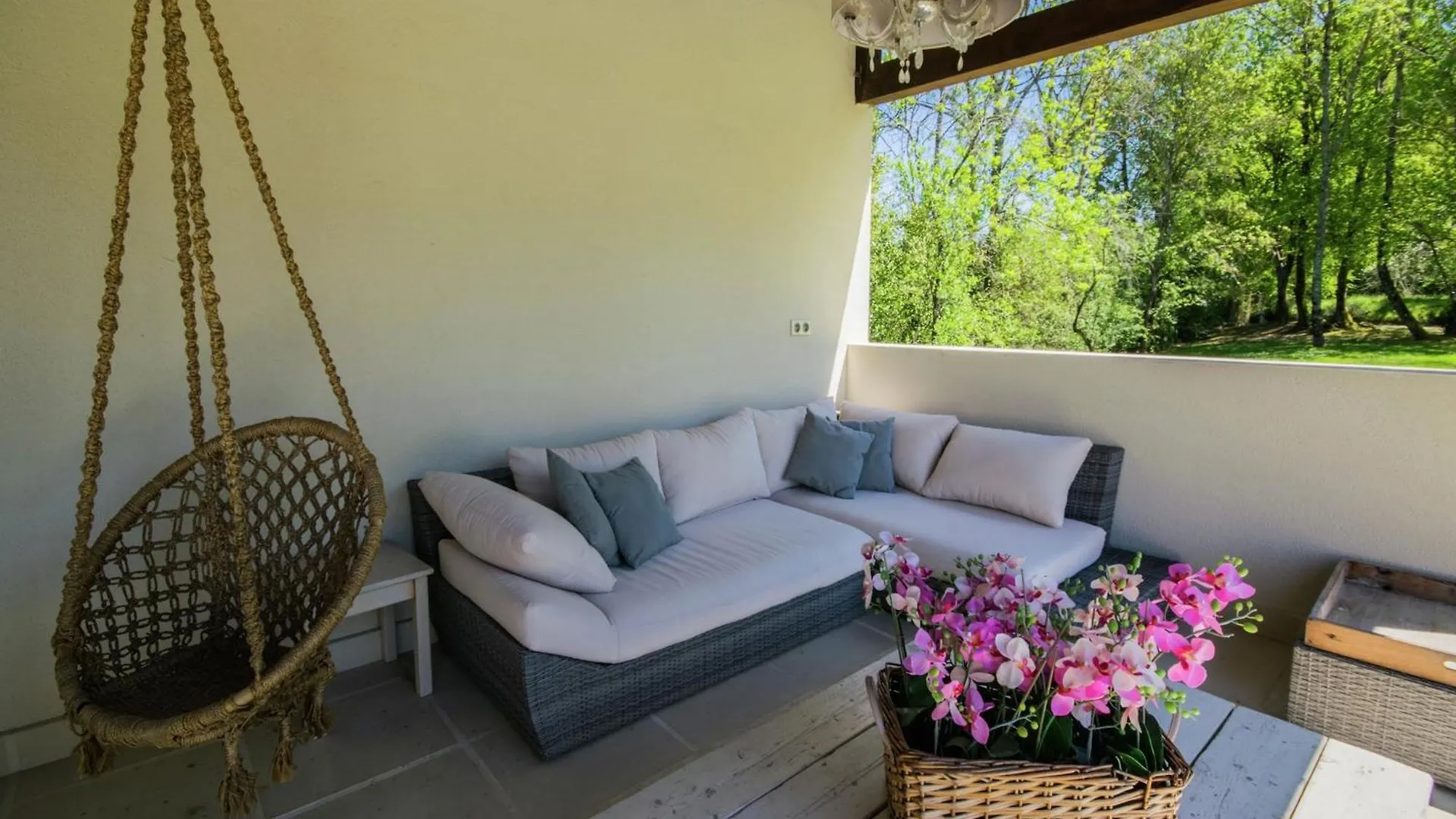 Luxurious Holiday Home With Private Pool, Cleaning Included Buzon